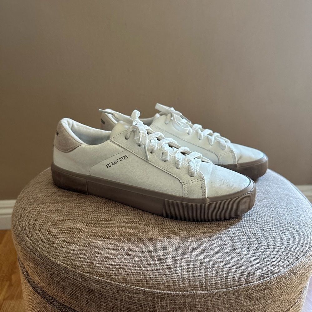 French Connection Cream Sneakers with Brown Sole - Picture 3 of 11